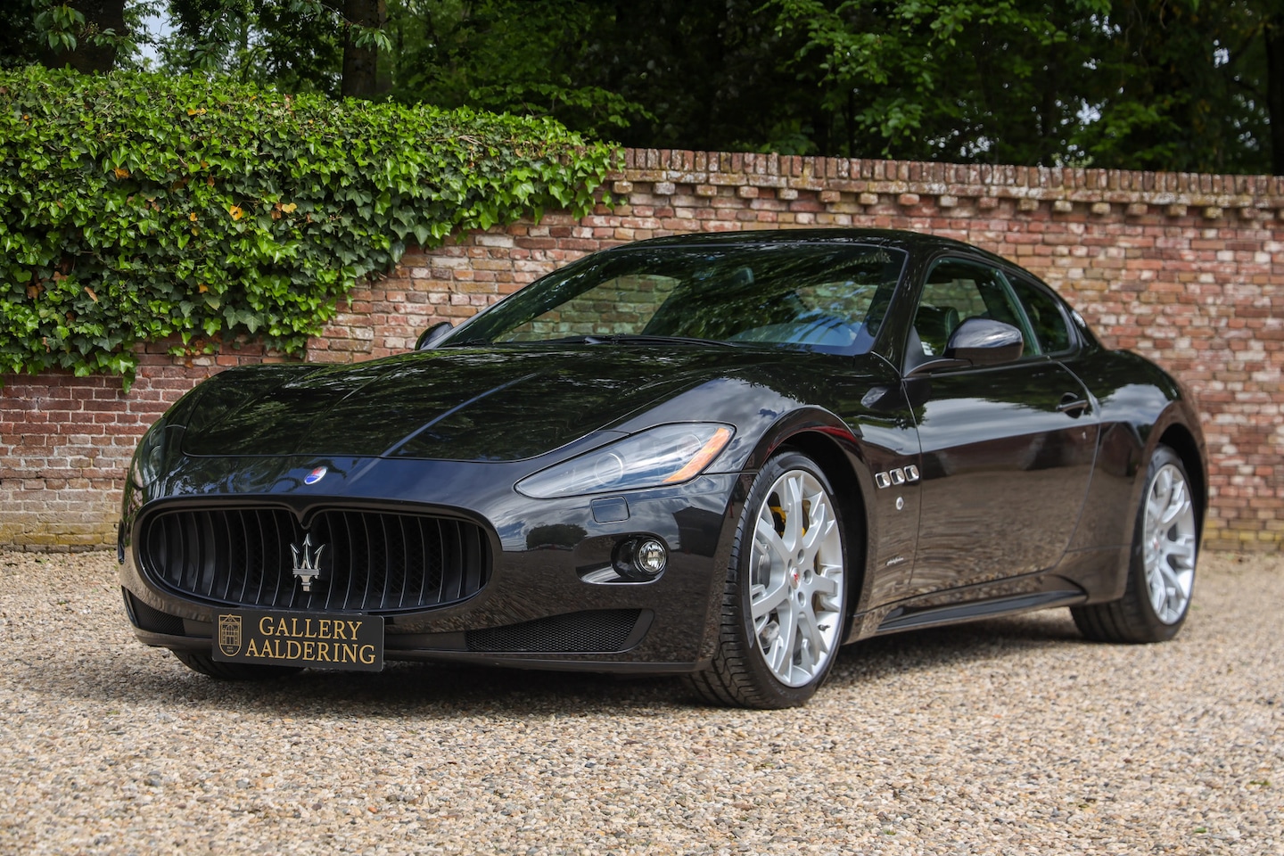 Maserati GranTurismo - S "with the Ferrari-red valve covers" Low mileage - maintained and serviced by the Maserat - AutoWereld.nl