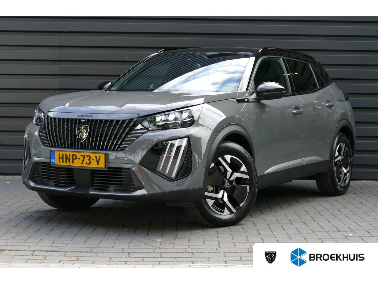 Peugeot e-2008 - EV 156PK 54KWH GT AUTOMAAT / NAVI / CLIMA / CAMERA V+A / 17"LMV / KEYLESS / FULL-LED / PDC - AutoWereld.nl