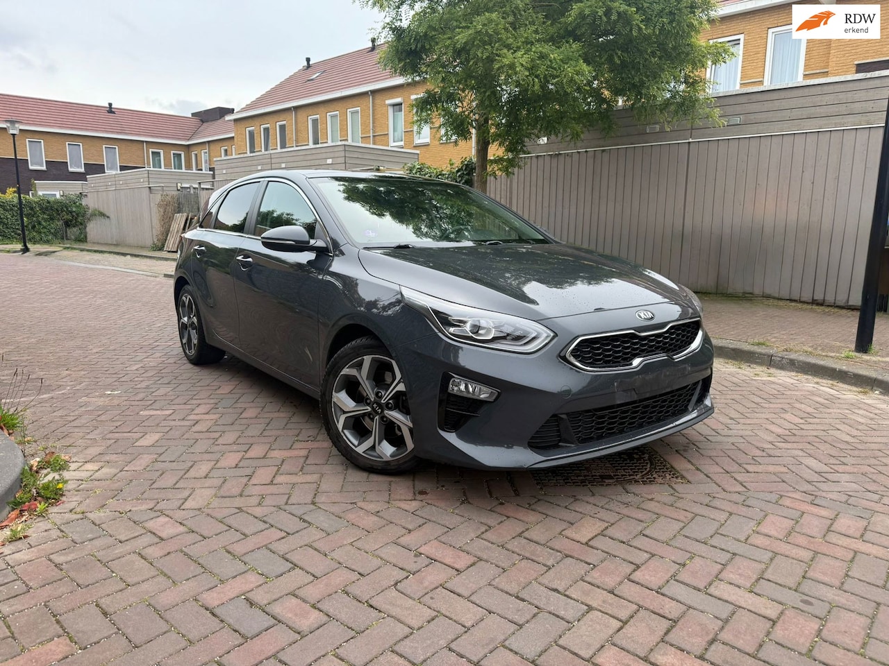 Kia Cee'd - 1.0 T-GDi ExecutiveLine 1.0 T-GDi ExecutiveLine - AutoWereld.nl