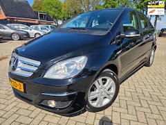 Mercedes-Benz B-klasse - 160 BlueEFFICIENCY Business Class 2011. Airco/Cruise/Trekhaak etc.. APK 05-2027