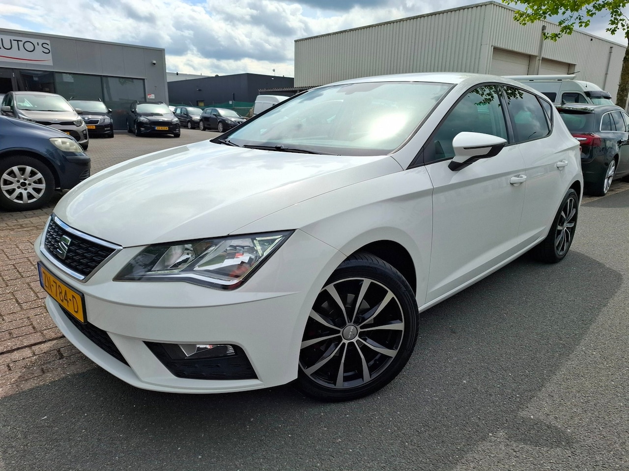 SEAT Leon - 1.2 TSI Style Business CLIMA/CRUISE/TREKHAAK! - AutoWereld.nl
