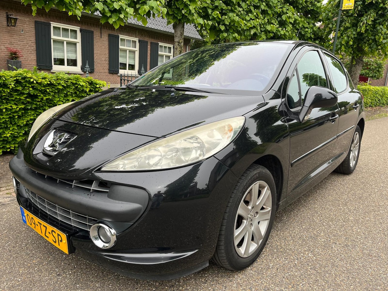 Peugeot 207 - 1.6 16V 5-drs. Airco Trekhaak - AutoWereld.nl