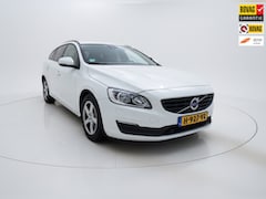 Volvo V60 - 1.5 T3 Kinetic|Trekhaak|Camera|Stoelverwarming