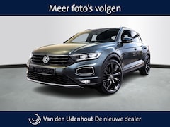 Volkswagen T-Roc - 1.5 TSI 150pk Automaat Sport Black Style / Panoramadak / Adaptive Cruise / Elektrische ach