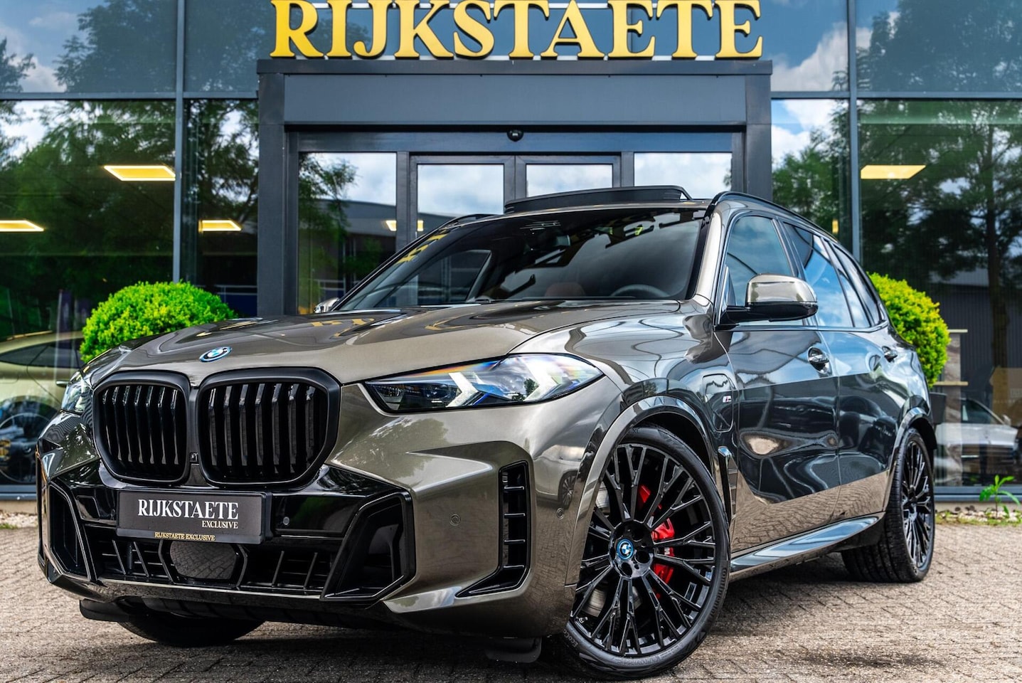 BMW X5 - xDrive50e|PANO|H&K|360|SFEERV.|STOEL&STUURVER.|LUCHTV - AutoWereld.nl