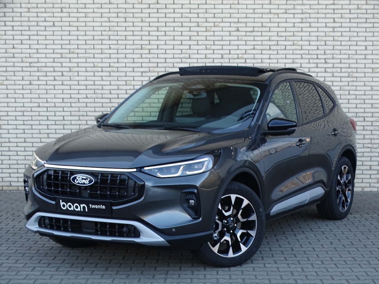Ford Kuga - 2.5 PHEV Active X | Pano dak | Trekhaak | Driver Ass. Pack | AGR stoelen | - AutoWereld.nl