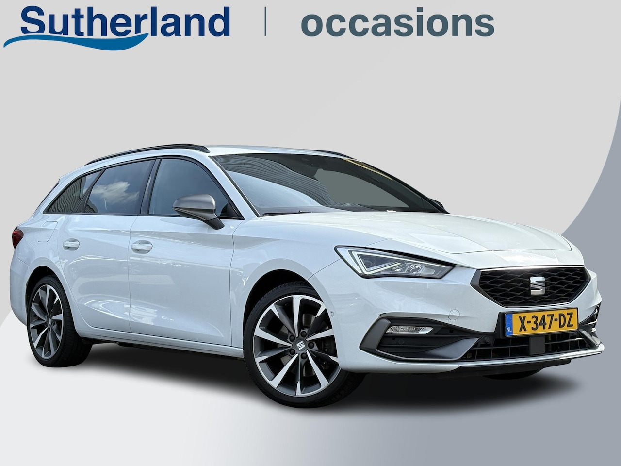 SEAT Leon Sportstourer - 1.4 TSI eHybrid PHEV FR 204pk | 88,4% SOH | Trekhaak | Stoel & Stuurverwarming | Adaptive - AutoWereld.nl