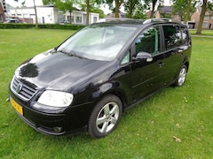 Volkswagen Touran - 14-4-2027 a p k