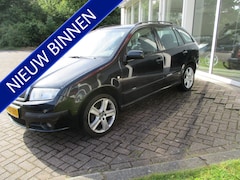 Skoda Fabia Combi - 1.4-16V Elegance Kan direct mee Apk Mei 2027