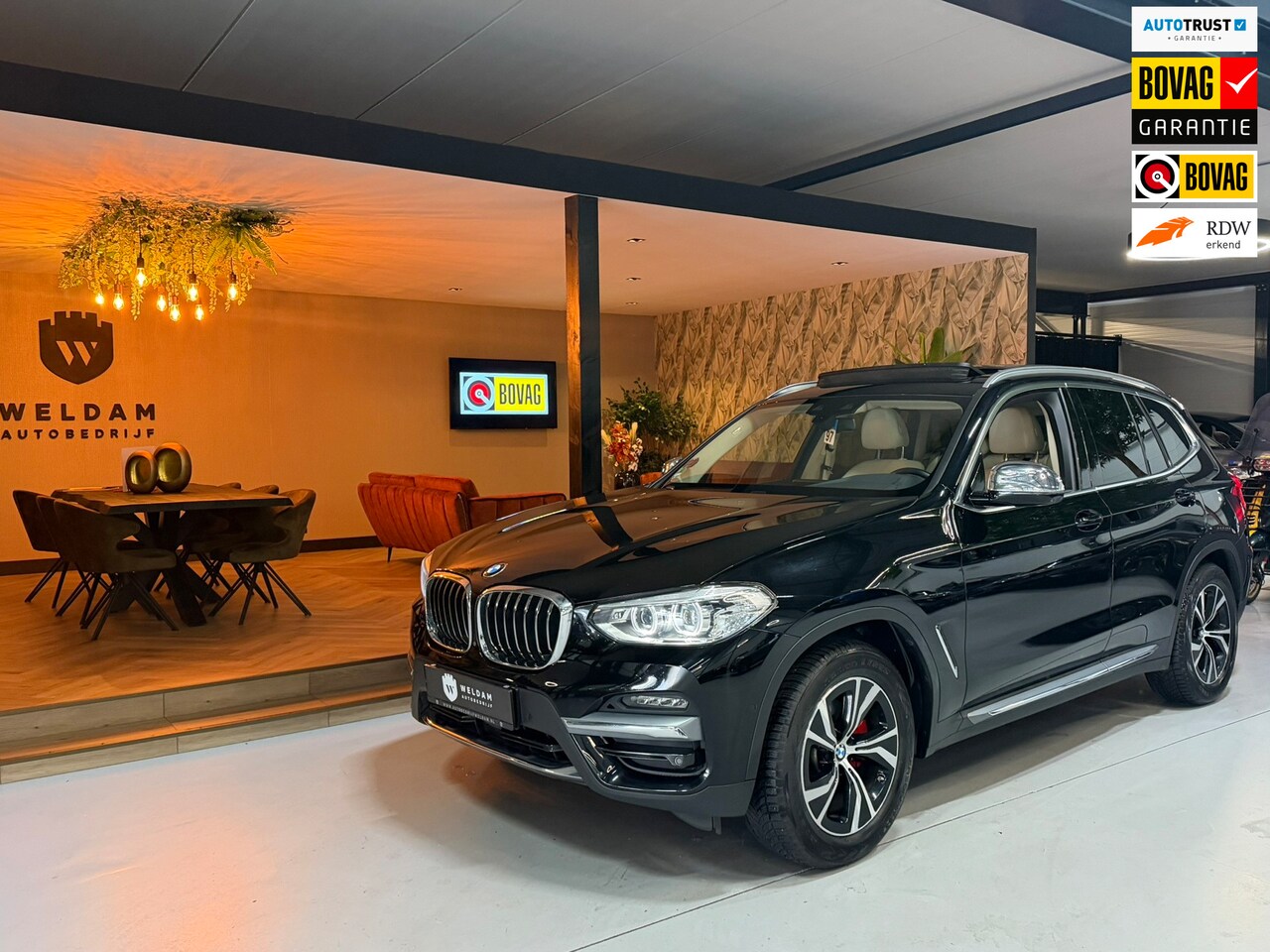 BMW X3 - BMW X3 xDrive20i Executive | Luxury Line | Beige Leder | Pano | 360° Camera | Keyless | De - AutoWereld.nl