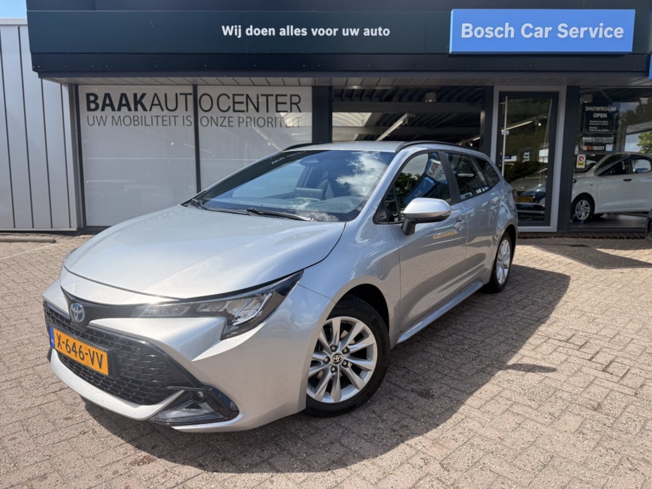 Toyota Corolla Touring Sports - Hybrid 140 Active | Carplay | Camera - AutoWereld.nl