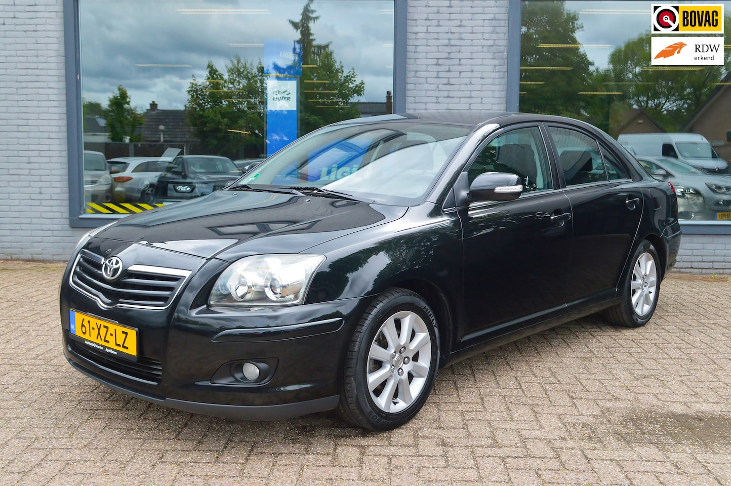 Toyota Avensis - 1.8 VVTi Luna Hatchback | Trekhaak | 118.000 km! - AutoWereld.nl