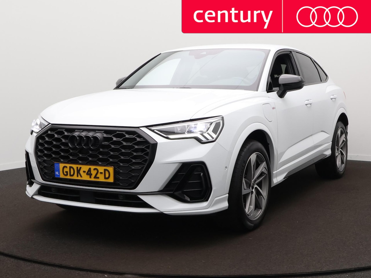 Audi Q3 Sportback - 45 TFSI e S Edition S-Line | 245PK | Leder | Camera | Elek. Klep - AutoWereld.nl