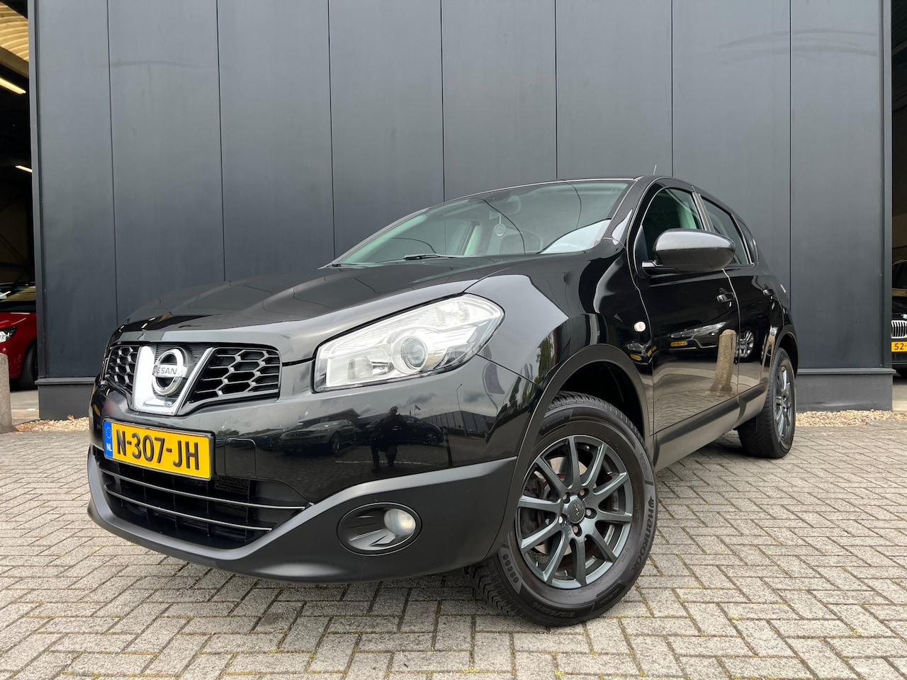 Nissan Qashqai - 2.0 '11 Navi/Lmv/Camera/Trekh/GehOnderh - AutoWereld.nl