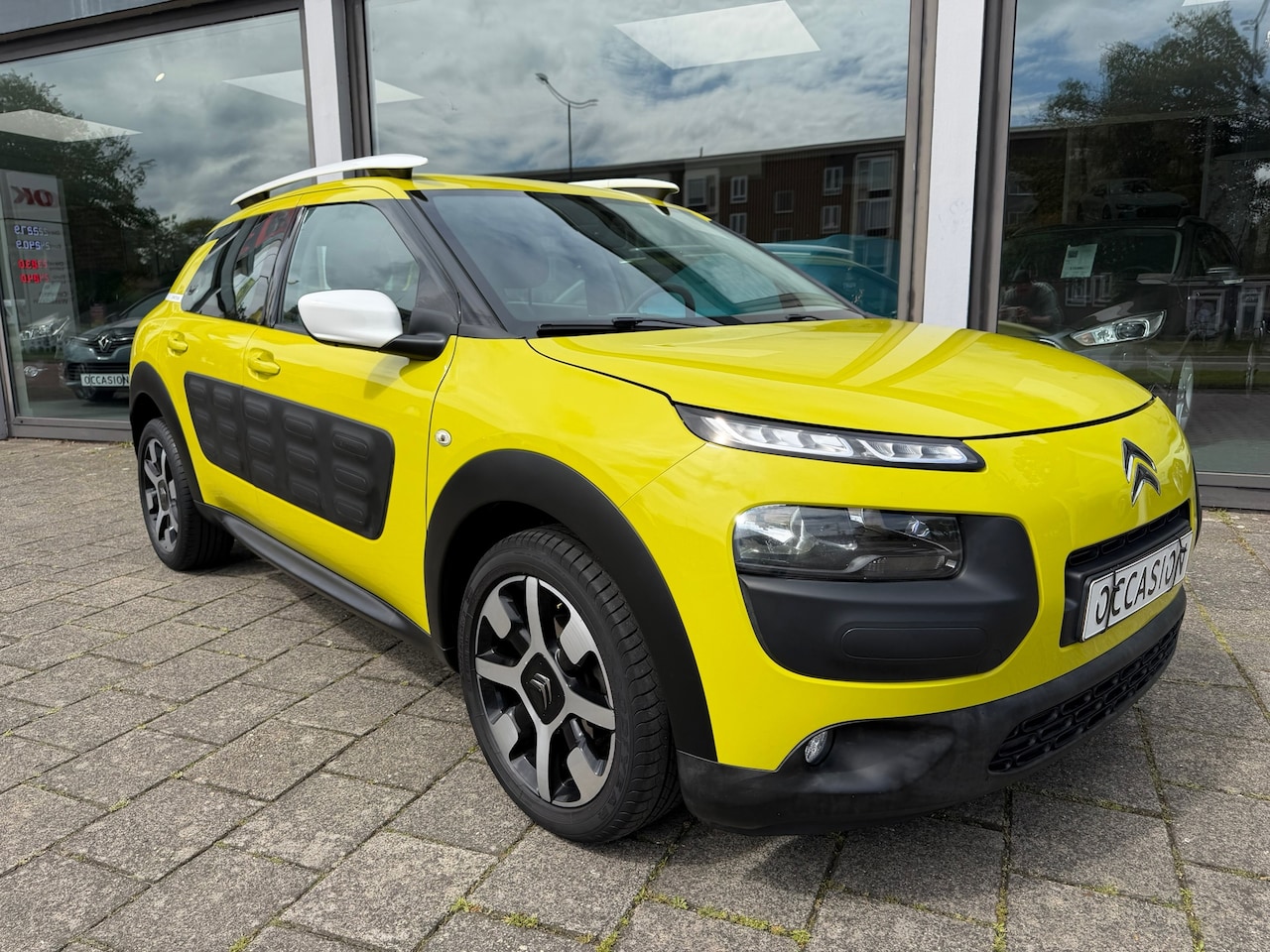 Citroën C4 Cactus - 1.2 PureTech Business 1.2 PureTech Business - AutoWereld.nl