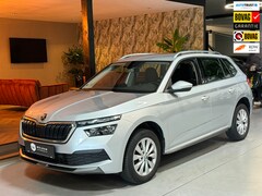 Skoda Kamiq - 1.0 TSI Style | CarPlay | Stoelverwarming | Lane Assist | Camera | Cruise | LED