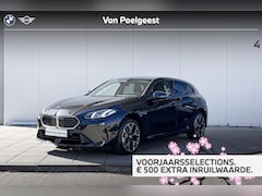 BMW 1-serie - 120 M Sport Design Edition 18 Inch / Achteruitrij Camera / Stoelverwarming / Afneembare Tr