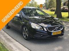 Volvo V60 - 1.6 DRIVe R design