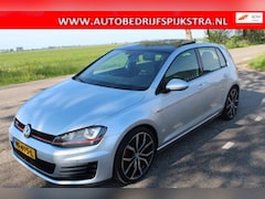 Volkswagen Golf - 2.0 TSI GTI // LEER / DAKJE / 5-DRS //