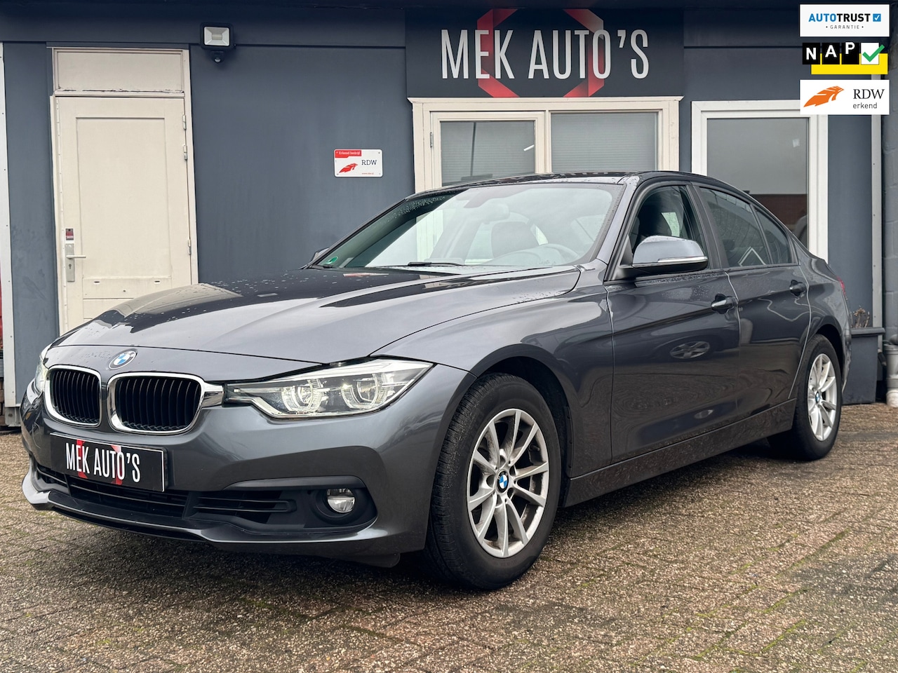BMW 3-serie - 318i Executive|Led|Navi|Clima|LMV|NAP|Dealer Onderhouden| - AutoWereld.nl
