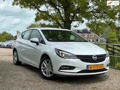 Opel Astra - 1.0 Innovation | Cruise + Airco nu € 6.975,