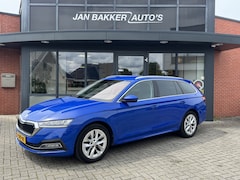 Skoda Octavia Combi - 1.0 e-TSI Business Edition Plus ✅ Trekhaak ✅ Getint glas ✅ Automaat ✅