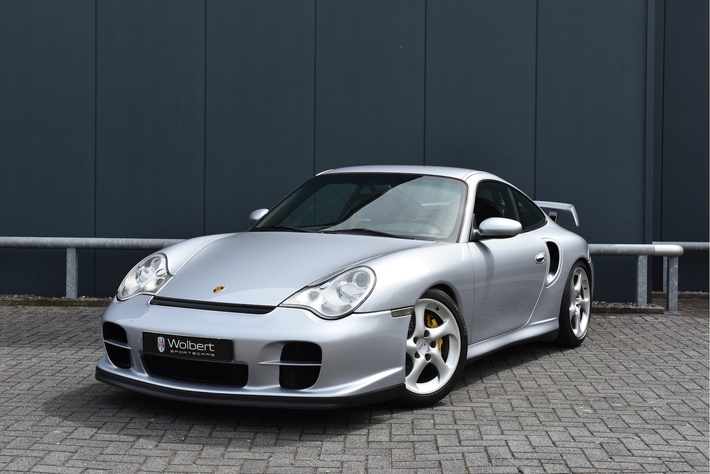 Porsche 911 - 996 3.6 Coupé GT2 - AutoWereld.nl