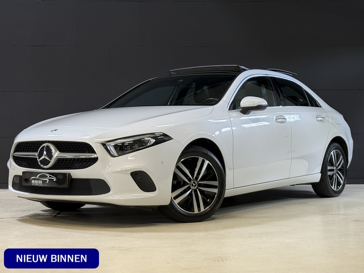 Mercedes-Benz A-klasse - 250 e Business Solution Luxury Limited | Panoramadak | Keyless | Apple Carplay - AutoWereld.nl