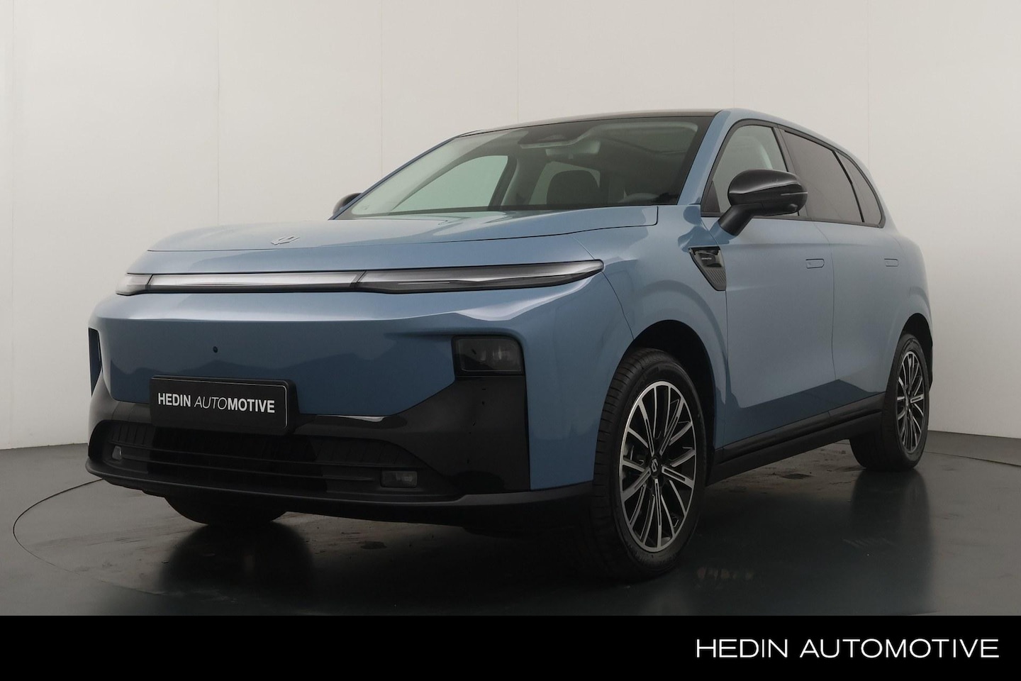 Leapmotor B10 - Design ProMax 67.1 kWh 18% Bijtelling | Full Map Navigatie | Panoramadak | Elektrische Kof - AutoWereld.nl
