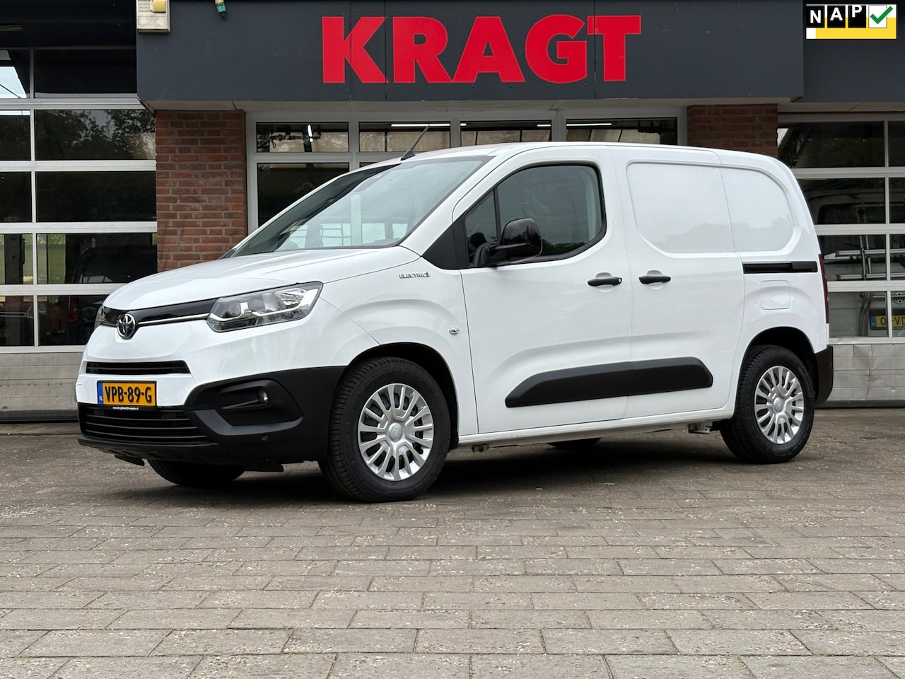 Toyota PROACE CITY Electric - Toyota PROACE CITY|NAP|airco|cruise|achteruitrijcamera|apple CarPlay|dubbele schuifdeuren| - AutoWereld.nl