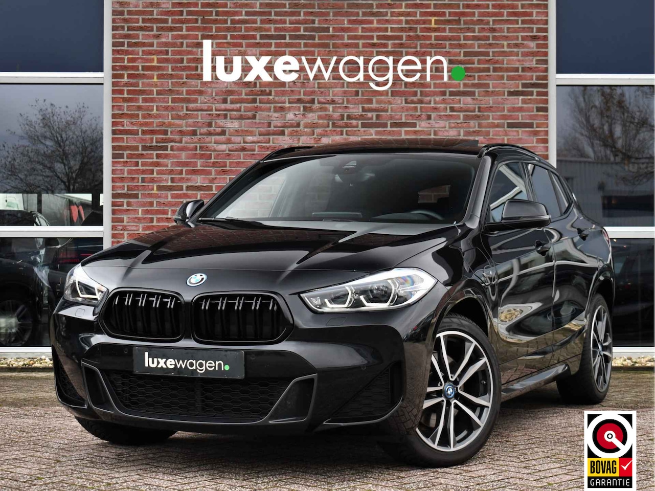 BMW X2 - xDrive25e M-Sport Pano HUD El-zetels Camera Carplay 19inch - AutoWereld.nl