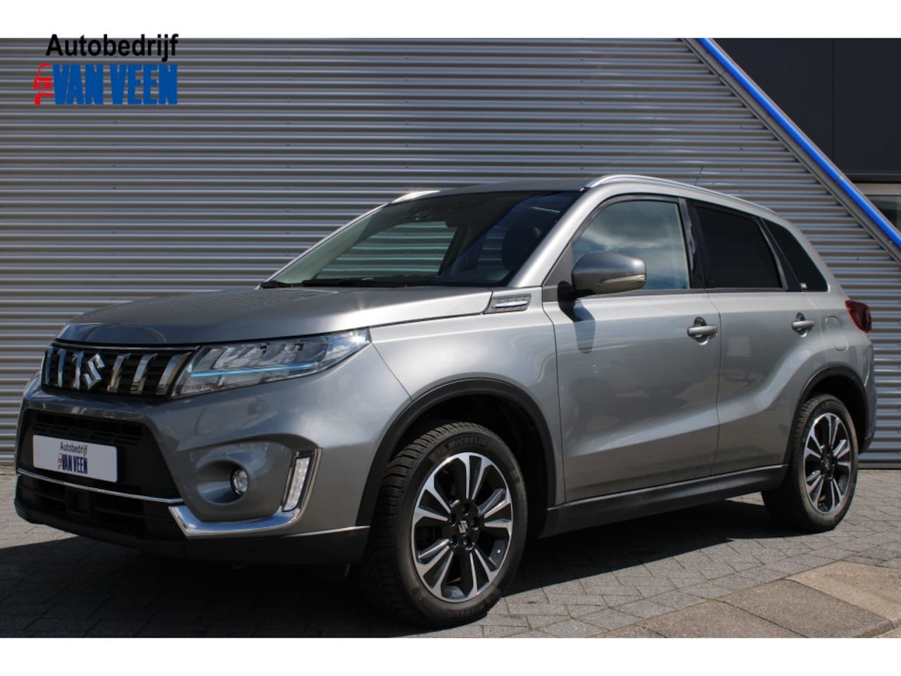 Suzuki Vitara - 1.5 Hybrid Style Automaat | Panoramdak | Half Leder | Full Led - AutoWereld.nl