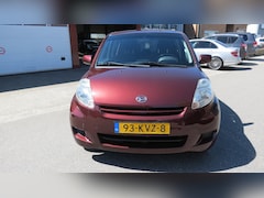 Daihatsu Sirion 2 - 1.0-12V Premium