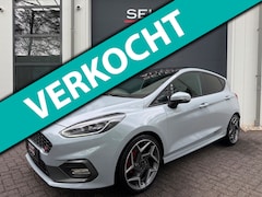 Ford Fiesta - 1.5 EcoBoost ST-3 Performance 200 Pk Pano/Launch Control/Recaro/Full Led/B&O/Sperdif/Camer