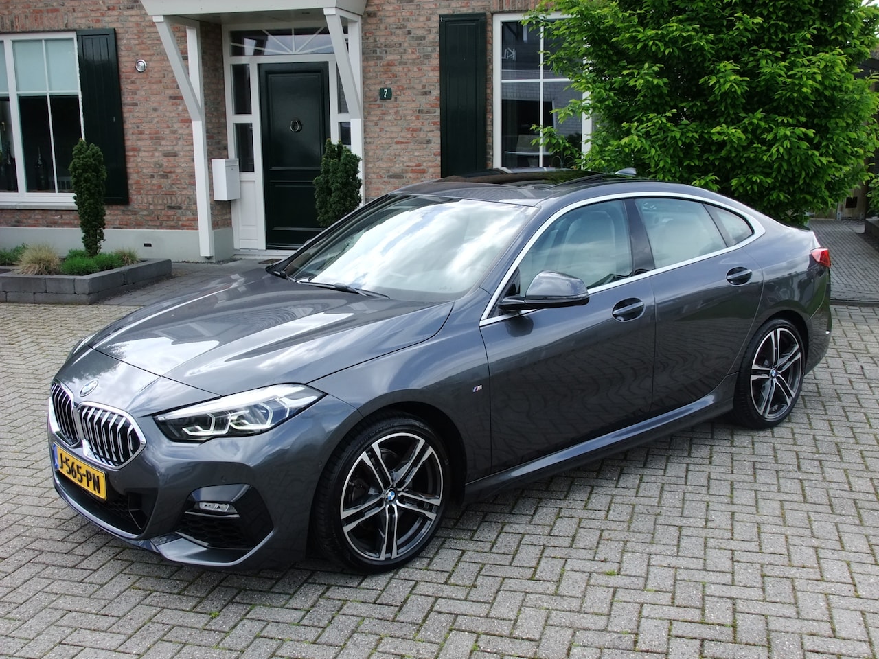 BMW 2-serie Gran Coupé - 218i High Executive 218i High Executive , Camera , Pano/schuifdak, Adap-cruise , Leder , Led enz. M-pakket - AutoWereld.nl