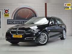 BMW 5-serie Touring - 520i Luxury Ed. trekhaak, nwe banden. GARANTIE