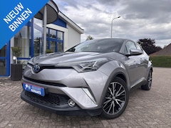 Toyota C-HR - 1.8 Hybrid Executive Adaptieve Cruise Control, Navigatie, Achteruitrij Camera, Dodehoek he