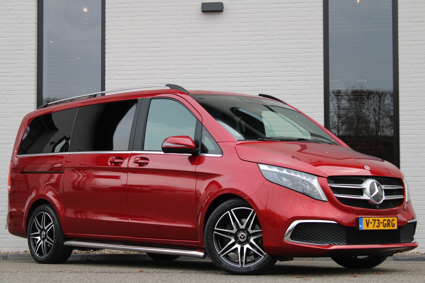 Mercedes-Benz V-klasse - 250d Aut / Lang / DC / 2x Elec Schuifdeur / 360 Camera / Burmester / Vol Opties / NIEUWSTA - AutoWereld.nl