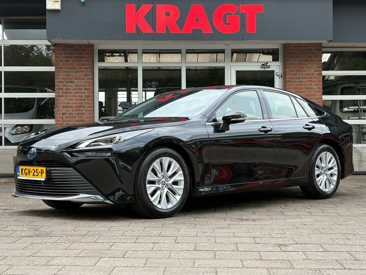 Toyota Mirai - Dynamic - Waterstof - LED - Navi - Carplay - 100% duurzaam! - AutoWereld.nl