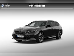 BMW i5 Touring - M60 xDrive 84 kWh | M Sportpakket Pro | Innovation Pack | Travel Pack | Comfort Pack | Tre