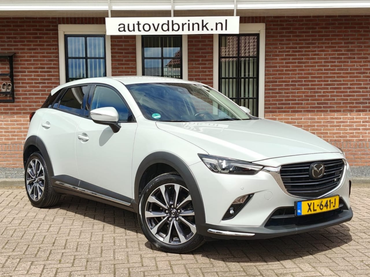 Mazda CX-3 - 2.0 SAG 120 GT-M, ADD CRUISE / CARPLAY / CAMERA - AutoWereld.nl