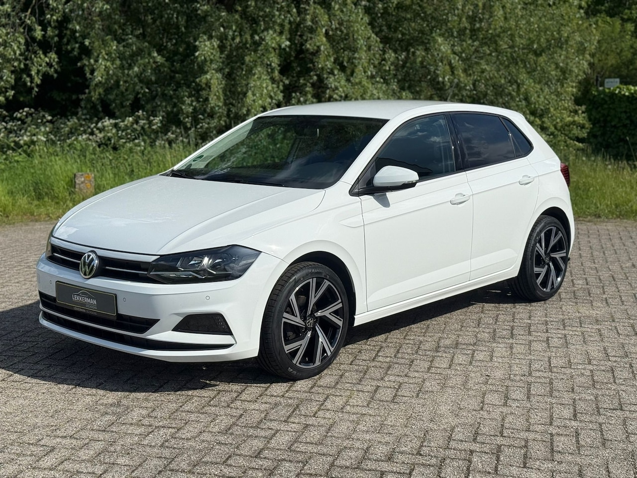 Volkswagen Polo - 1.0 High Line PDC I CRUISE I BLUETOOTH I R LINE VELGEN I MOOI - AutoWereld.nl