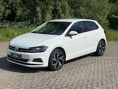 Volkswagen Polo - 1.0 High Line PDC I CRUISE I BLUETOOTH I R LINE VELGEN I MOOI
