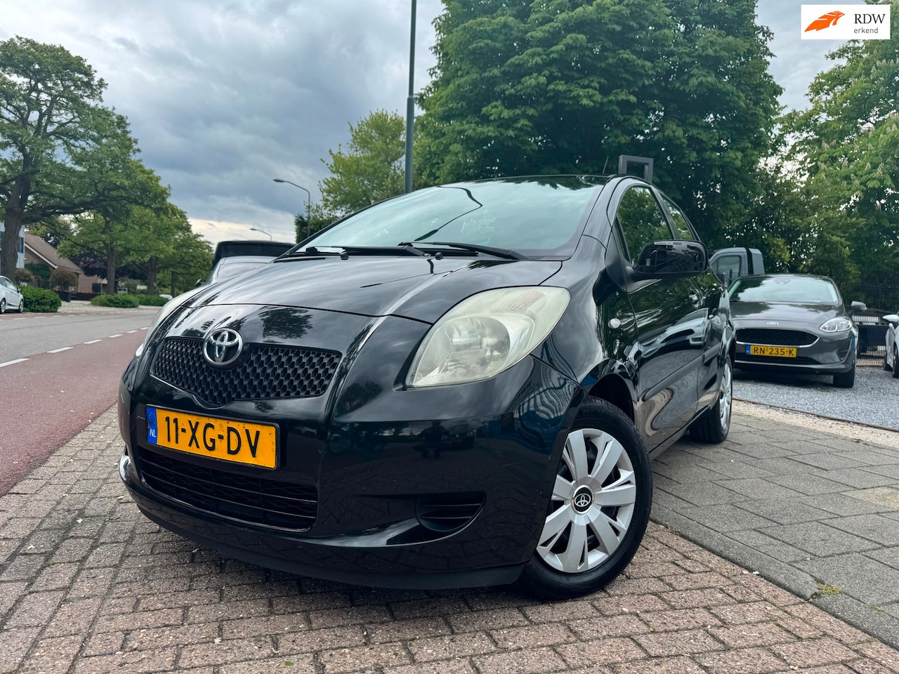 Toyota Yaris - 1.3 VVTi Sol A-C Elek Pakket 5-Drs Nw Apk - AutoWereld.nl