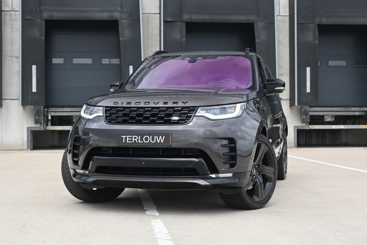 Land Rover Discovery - 3.0 P360 R-Dynamic HSE 7p. - AutoWereld.nl