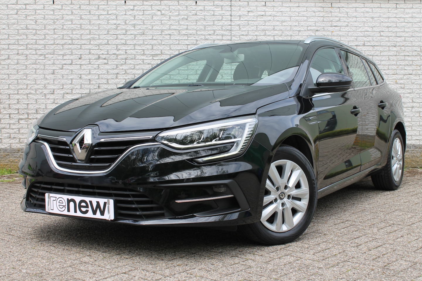 Renault Mégane Estate - 1.3 TCe 140 Zen | navigatie | climate control | parkeersensoren achter - AutoWereld.nl