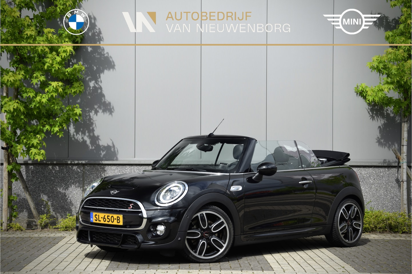 MINI Cabrio - Mini 2.0 Cooper S 192 pk John Cooper Works YOURS Lederen Sportstoelen | Achteruitrijcamera - AutoWereld.nl
