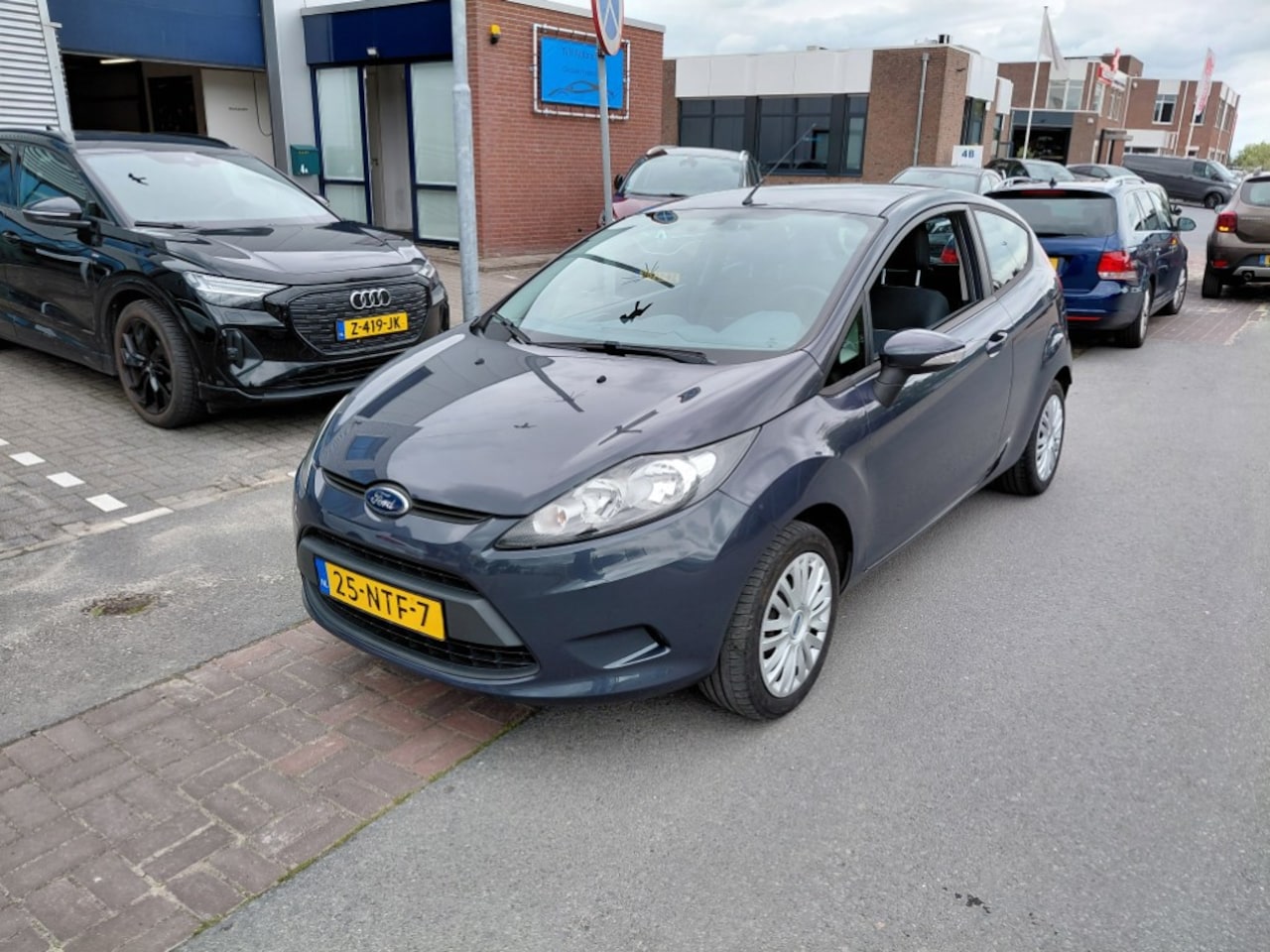 Ford Fiesta - 1.25 Limited Airco beurt en Apk gehad keurige auto - AutoWereld.nl