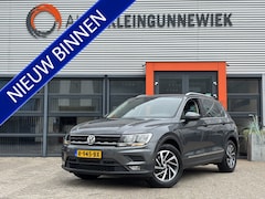 Volkswagen Tiguan - 1.4 TSI ACT SOUND Edition / Stoel & Stuurverwarming / Trekhaak Wegklapbaar / Allseason Ban