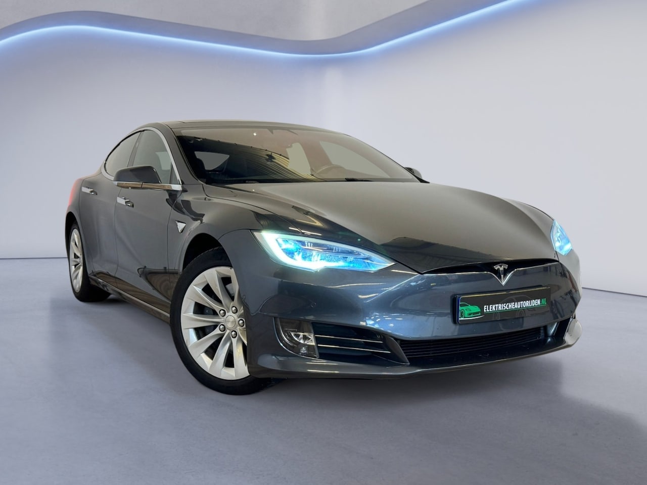 Tesla Model S - 90D Base 90D Base - AutoWereld.nl